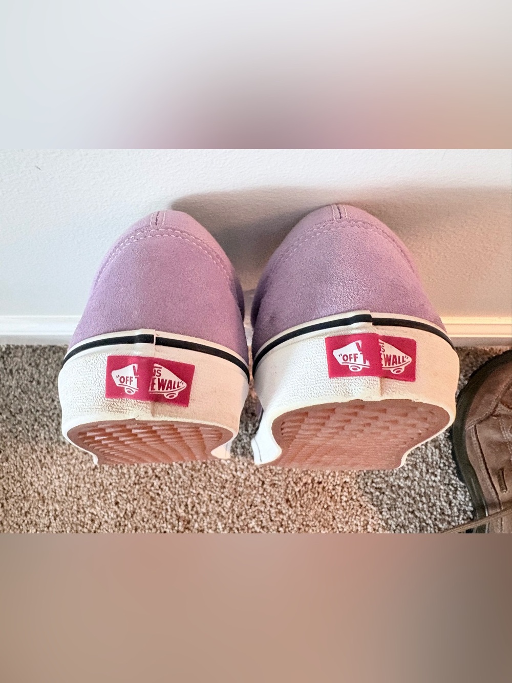 Vans - Picture 2 of 9